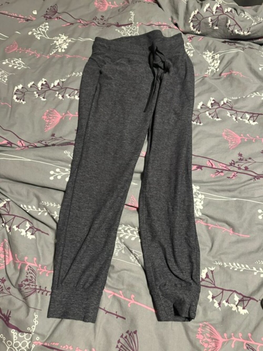 Lululemon Ready to Rulu Joggers size 8 fleece